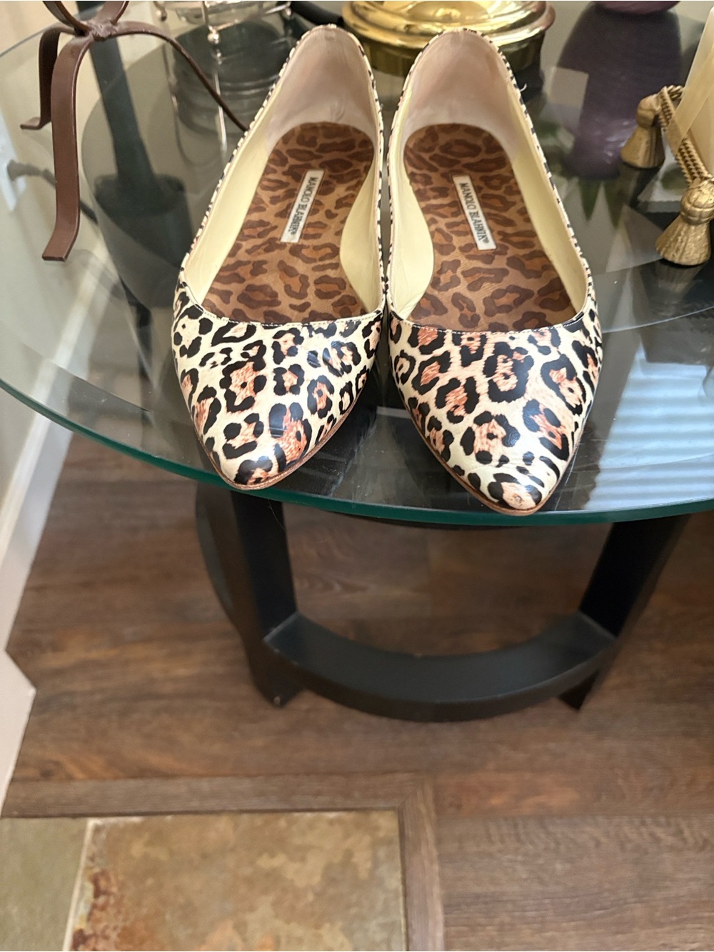 Authentic Manolo Blahnik Leopard Print Flats Size 39 Nordstrom - Picture 5 of 7